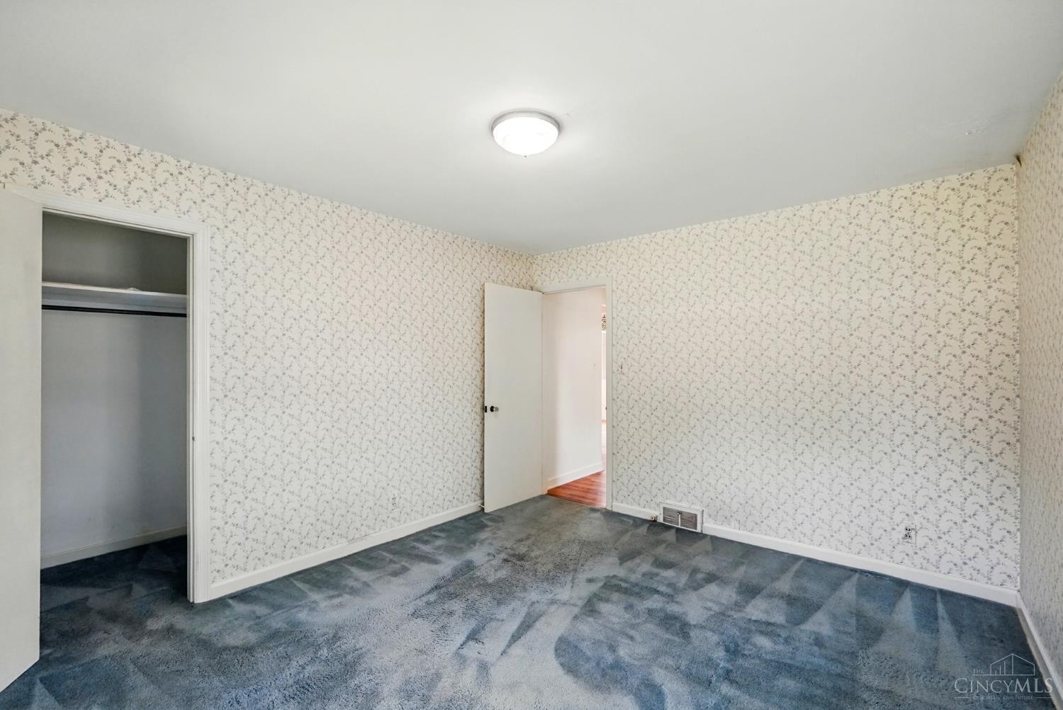 402 N Marshall Road