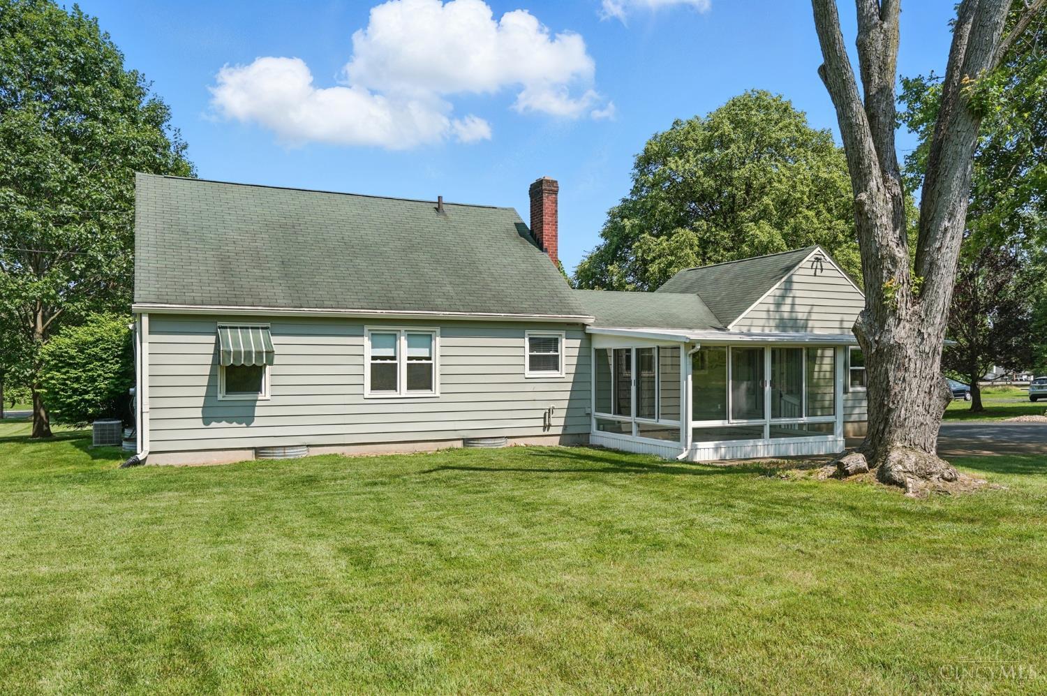 402 N Marshall Road