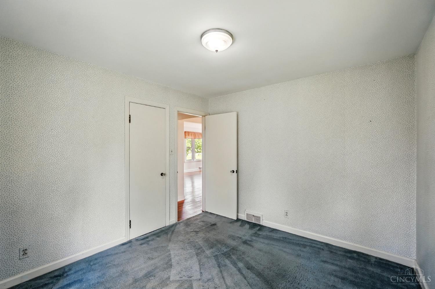 402 N Marshall Road