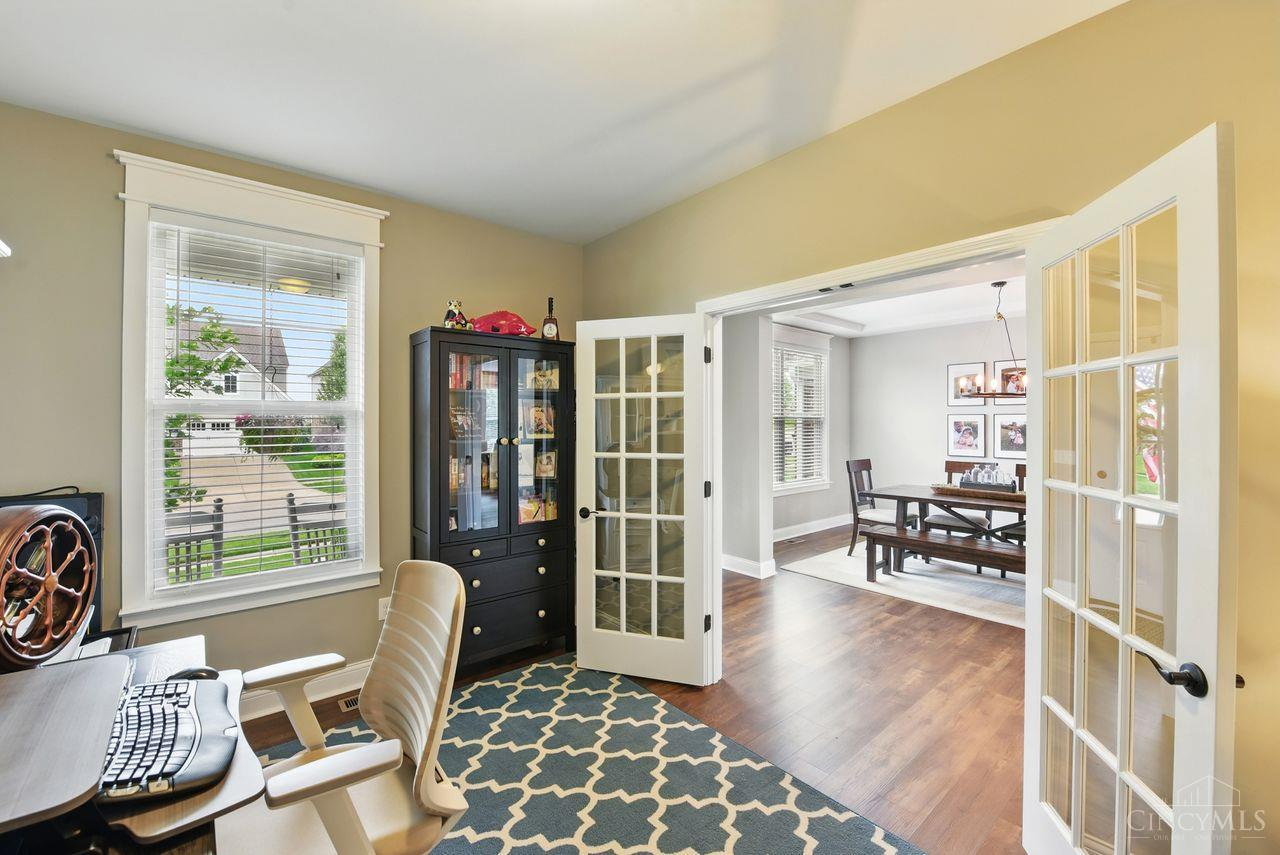 9333 Gardenside Lane