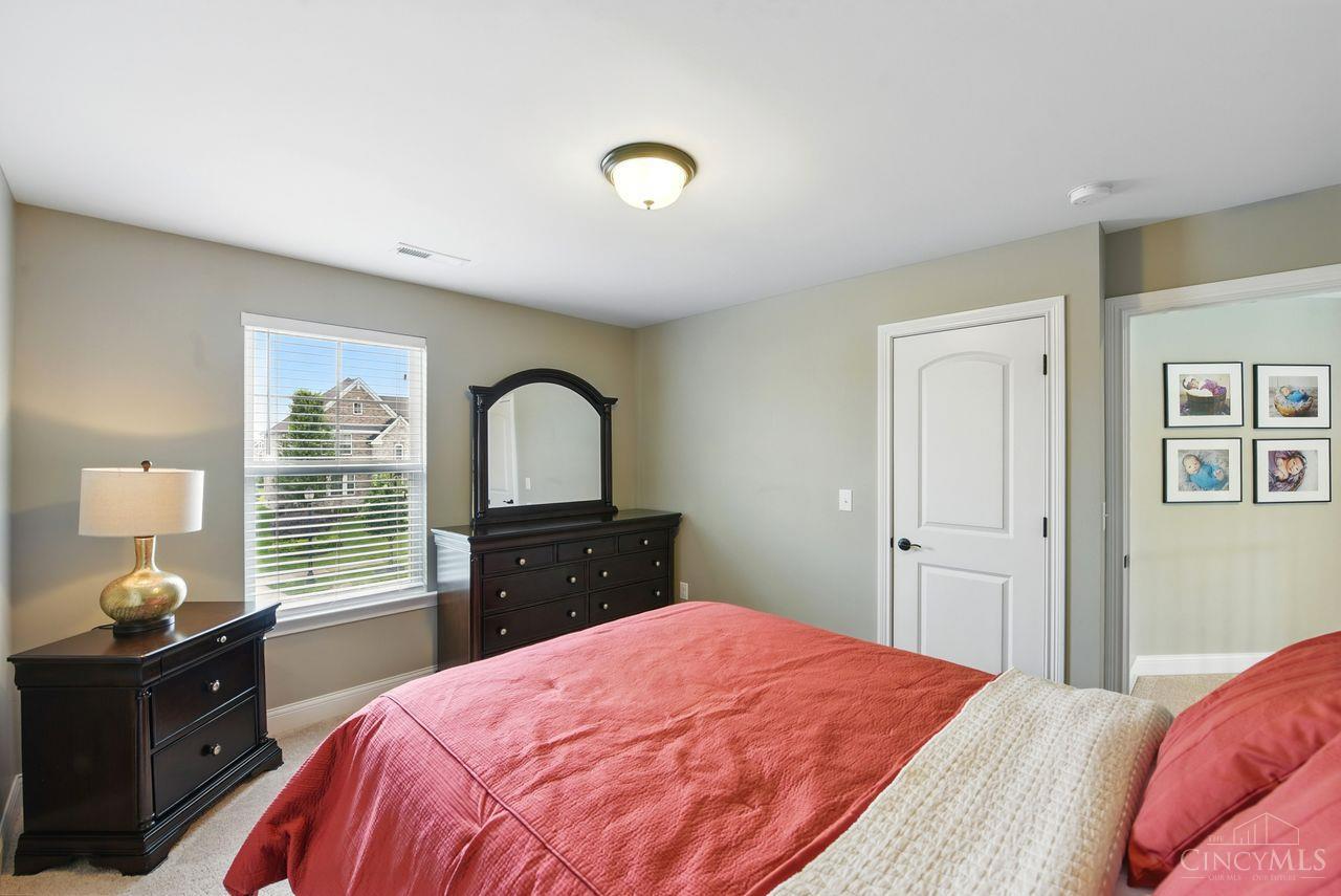 9333 Gardenside Lane