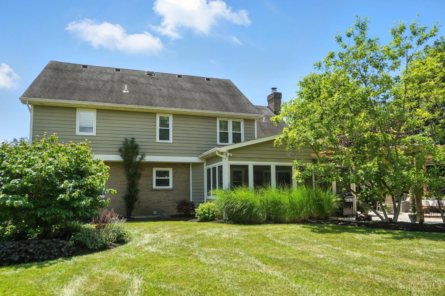 2400 Clara Bea Lane