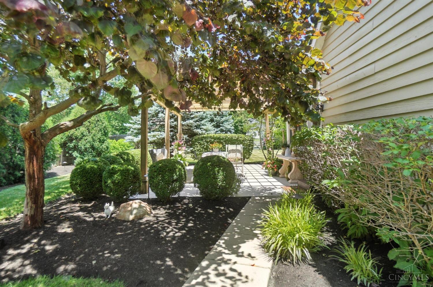 2400 Clara Bea Lane