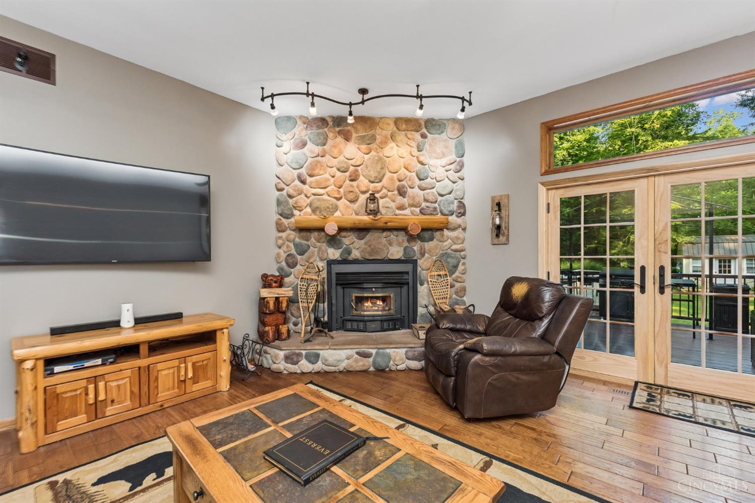 3067 Sugartree Road