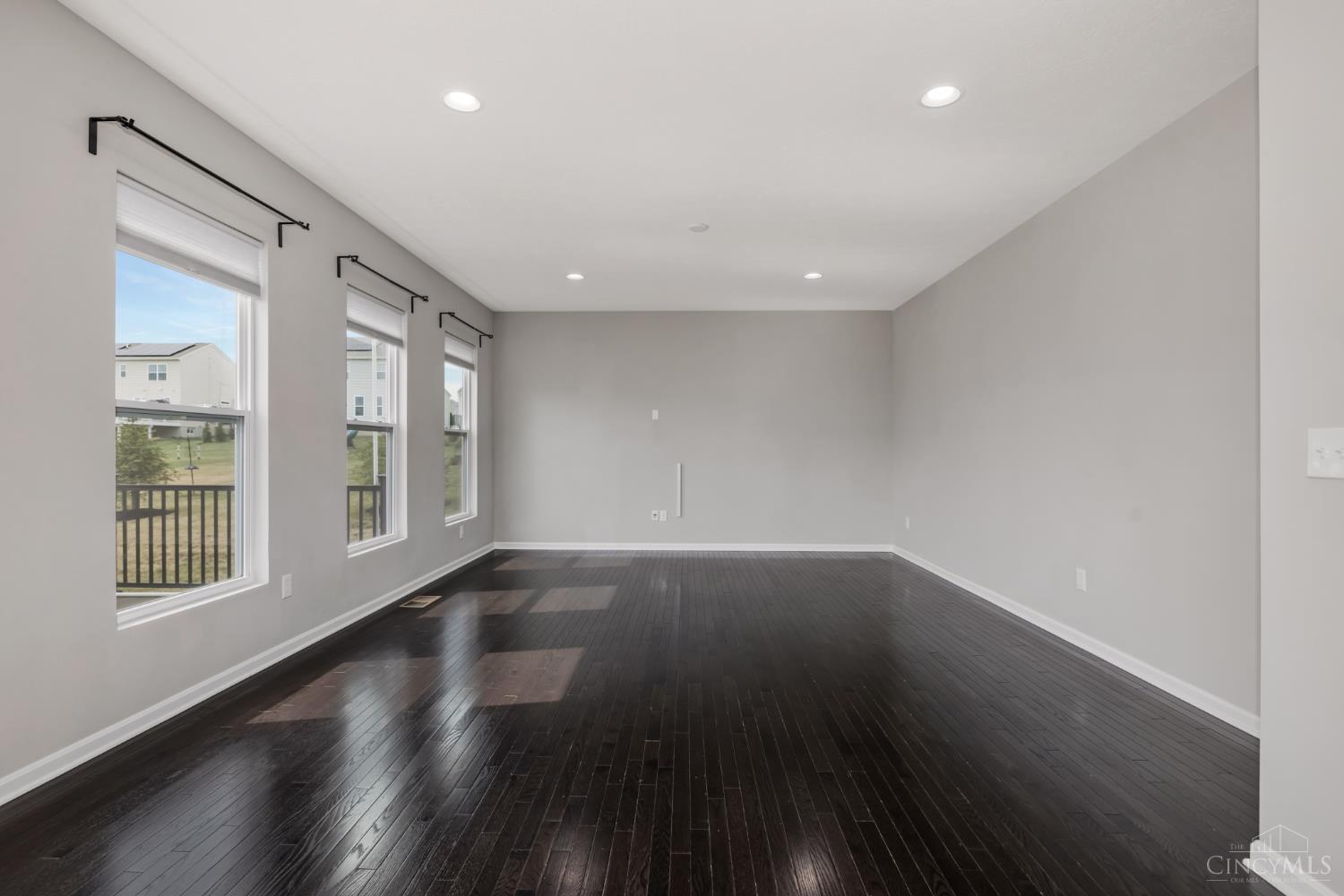 3075 Williamstown Ln