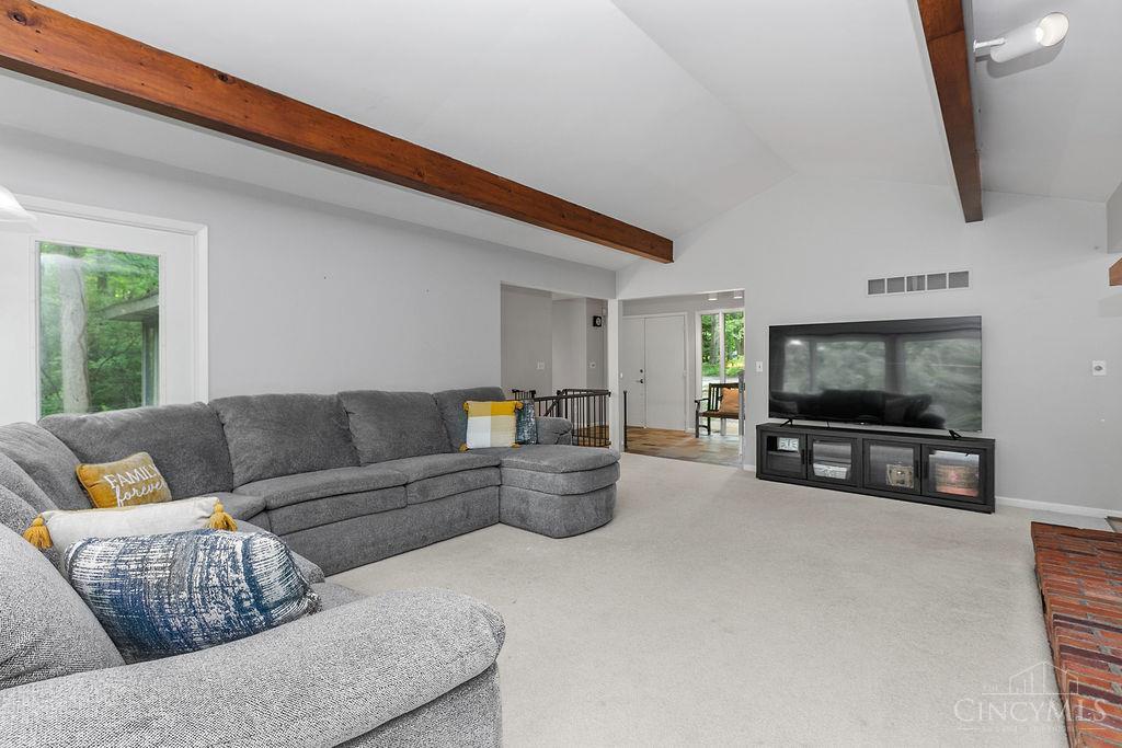 1 Iveswood Drive