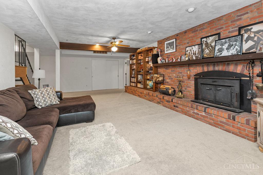 1 Iveswood Drive