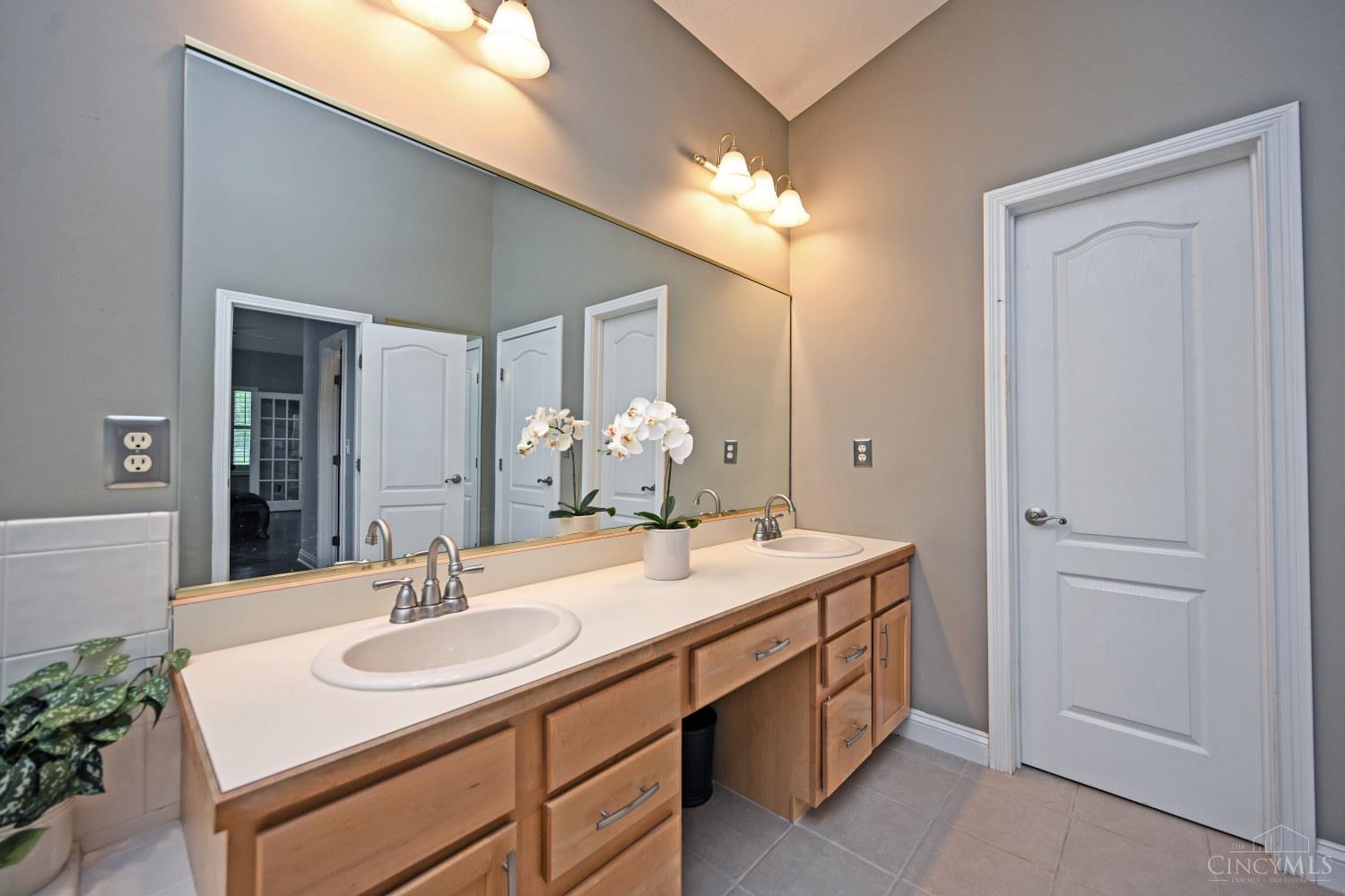 5636 Raven Valley Drive
