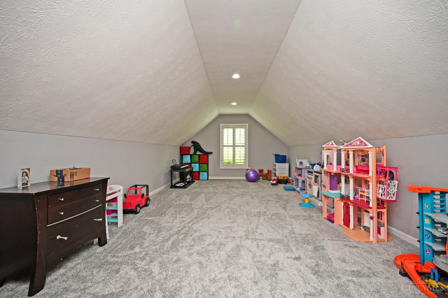 5636 Raven Valley Drive