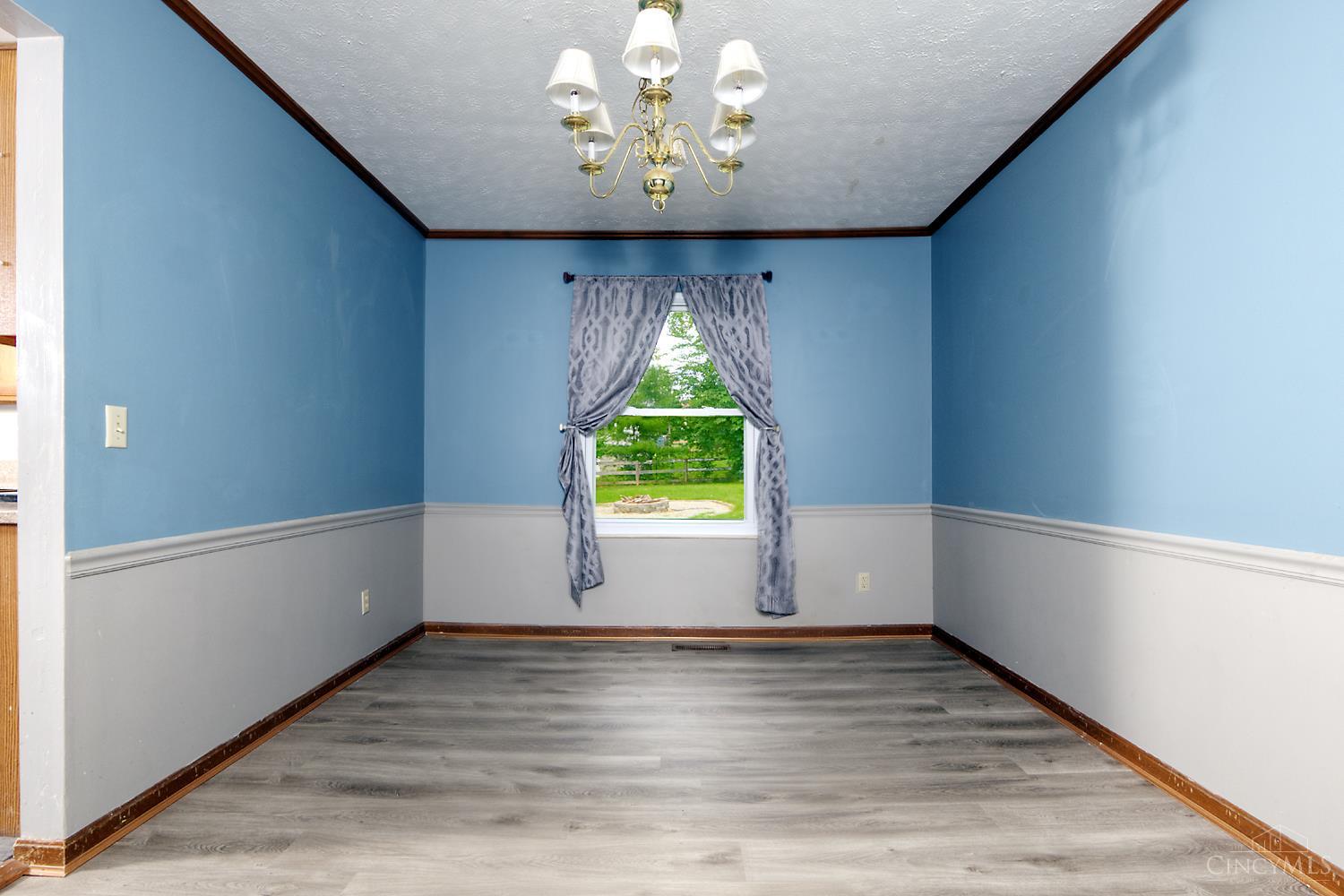 6820 Netherland Drive