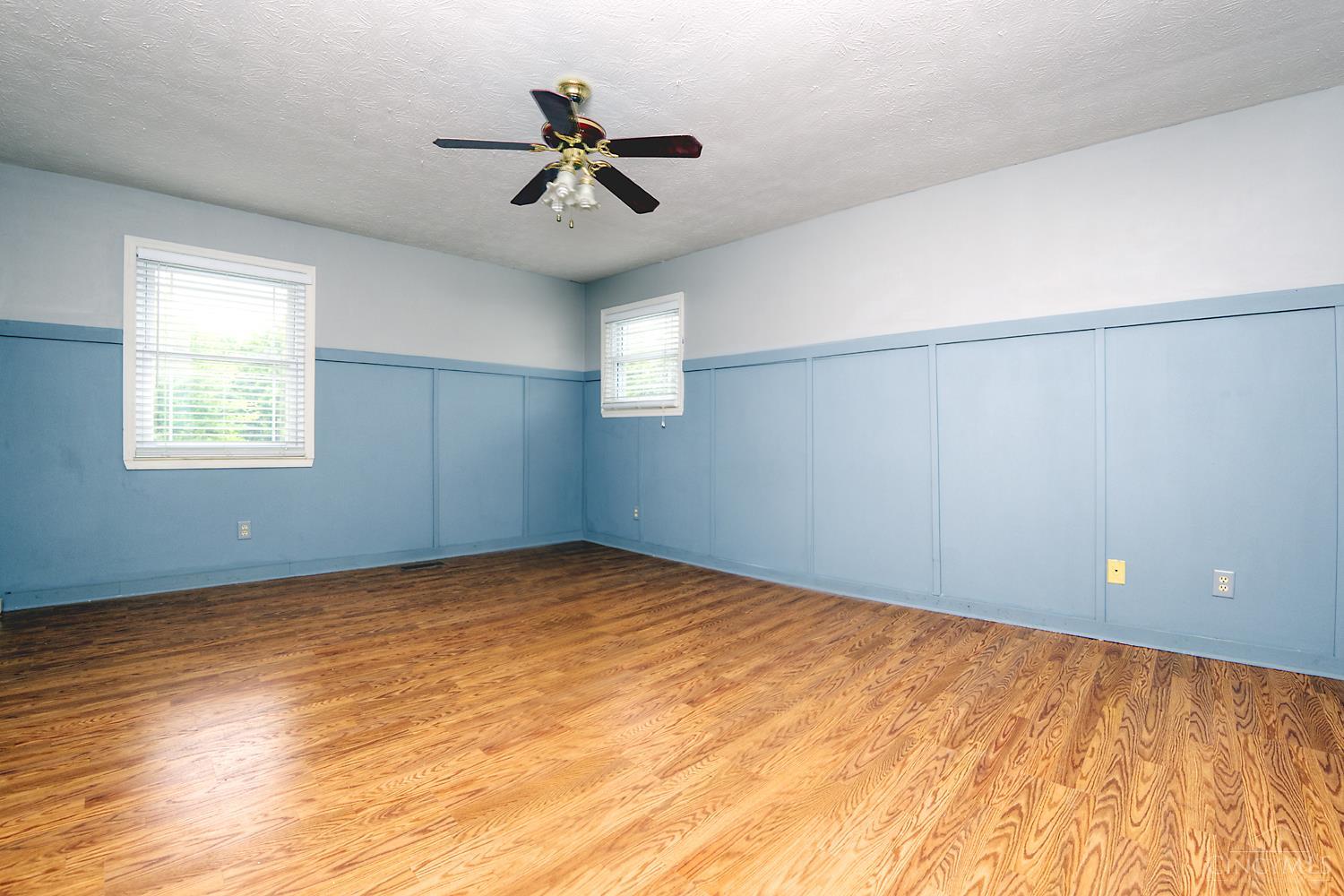 6820 Netherland Drive