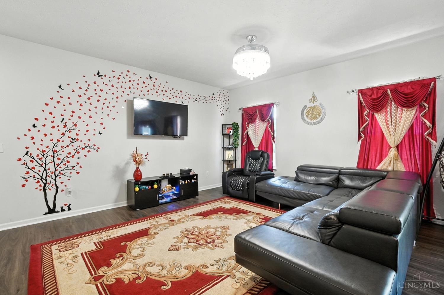 5933 Old Pebble Path