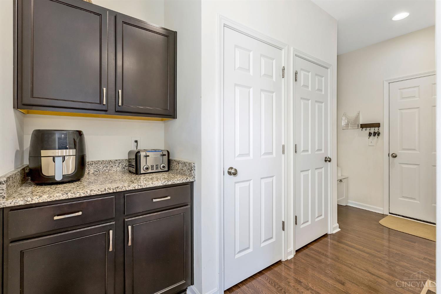 3675 Silver Queen Court