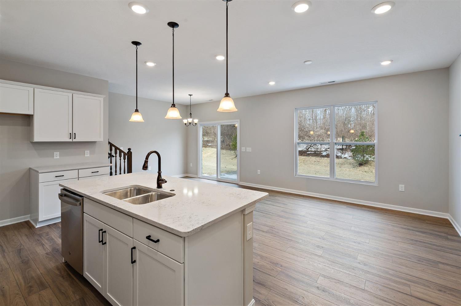 4894 Harrier Lane