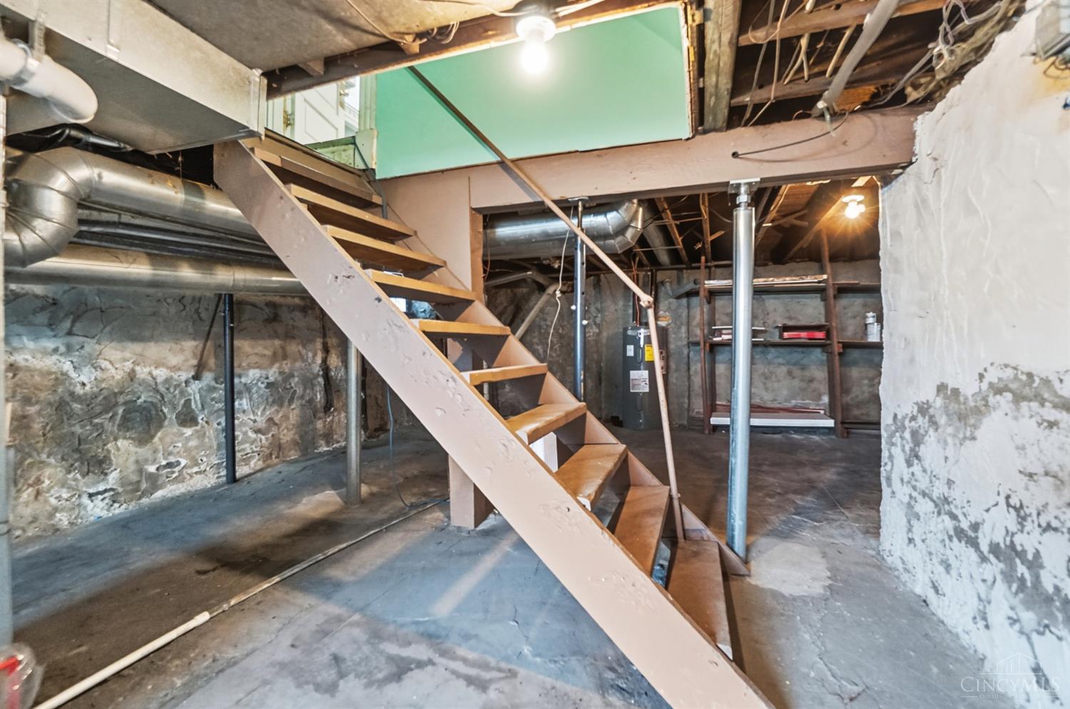 244 Oak Street