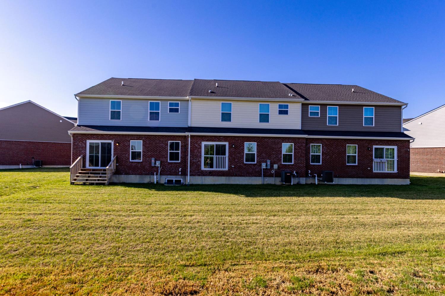 7108 Shady Brook Bend