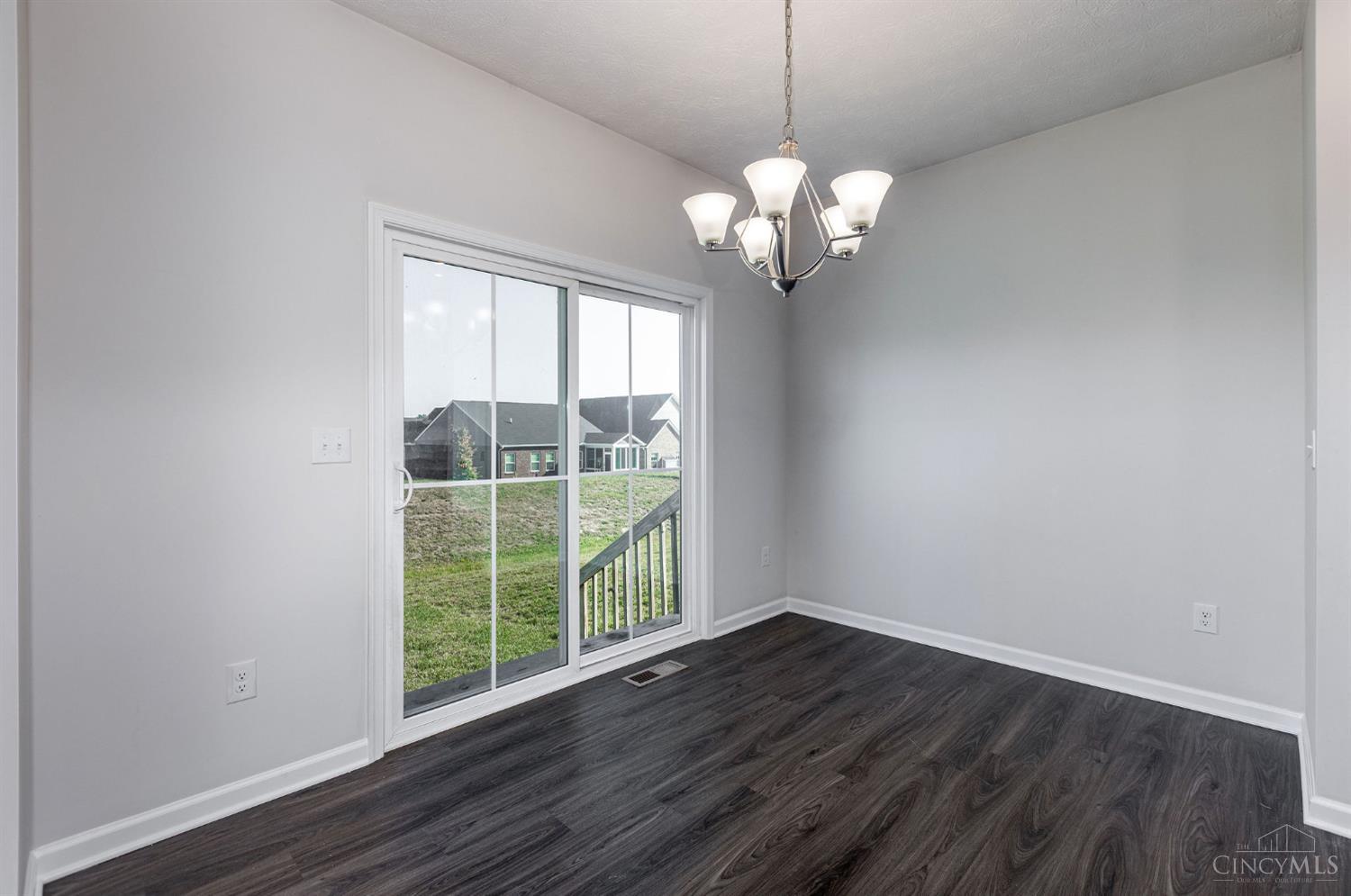 7108 Shady Brook Bend