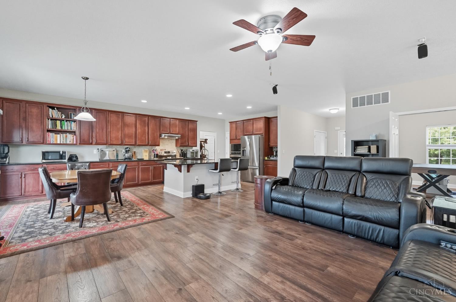 5575 Hoffman Road