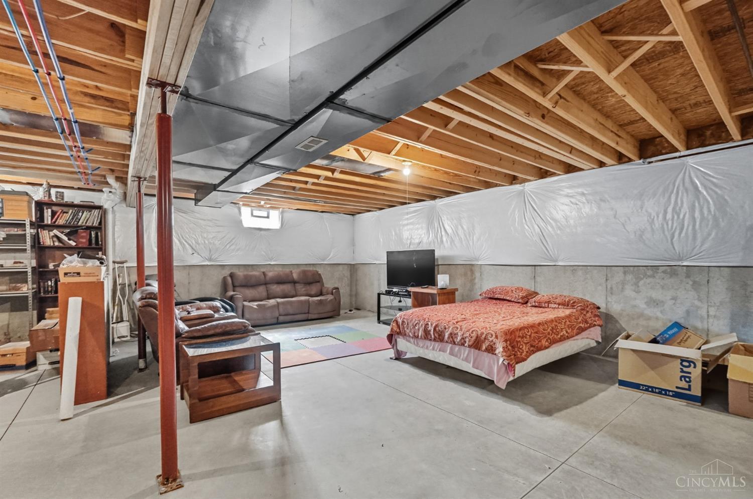 5575 Hoffman Road