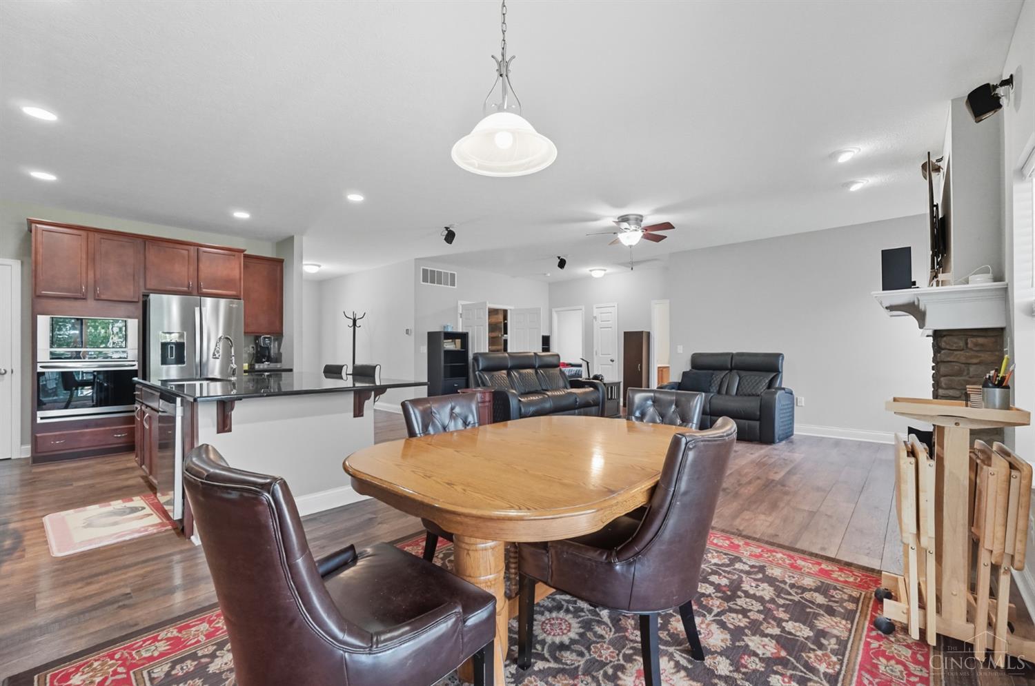 5575 Hoffman Road