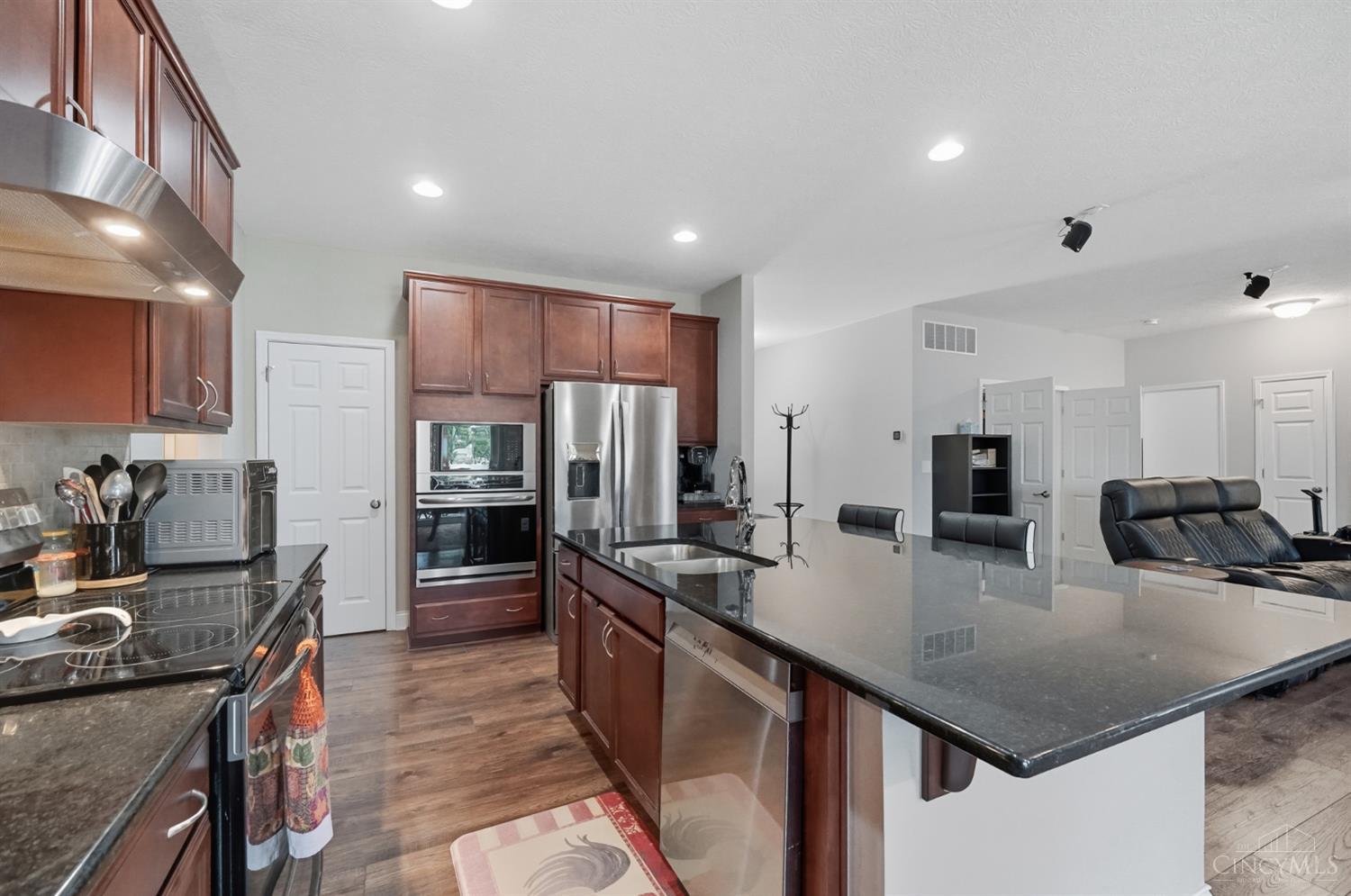 5575 Hoffman Road
