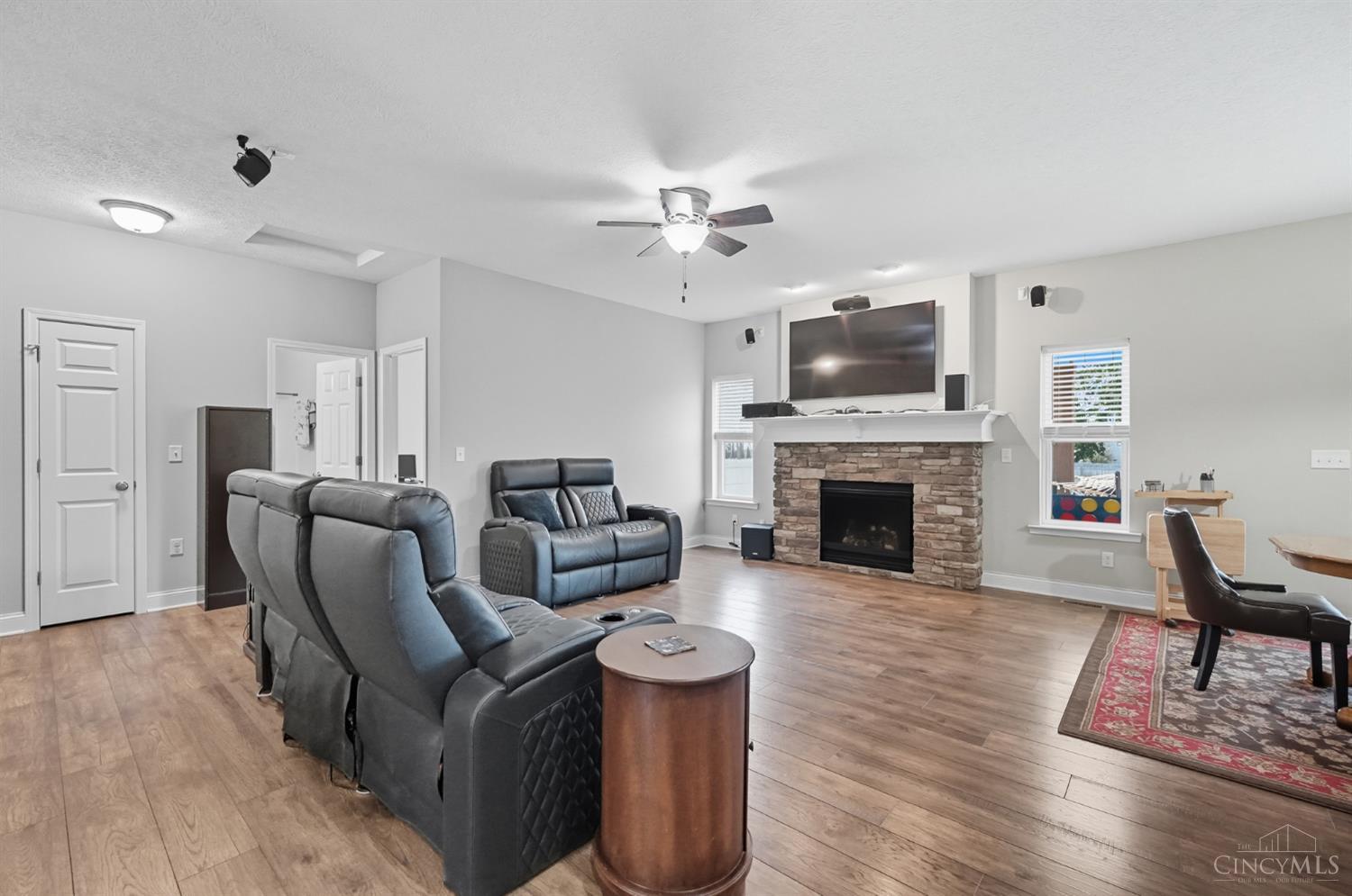 5575 Hoffman Road