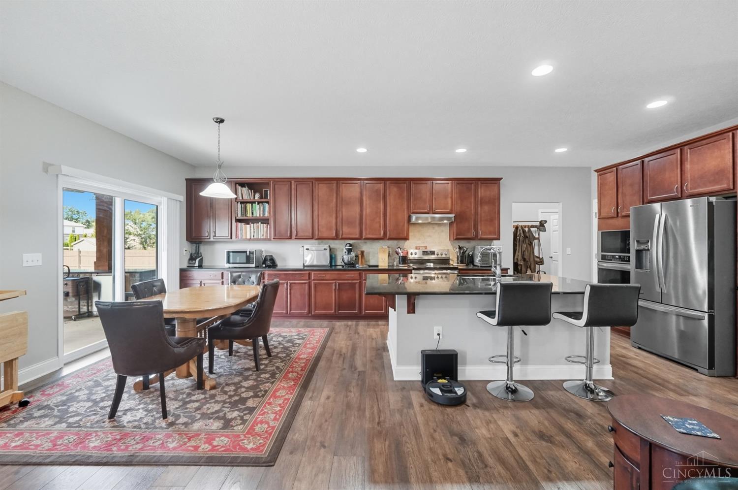 5575 Hoffman Road