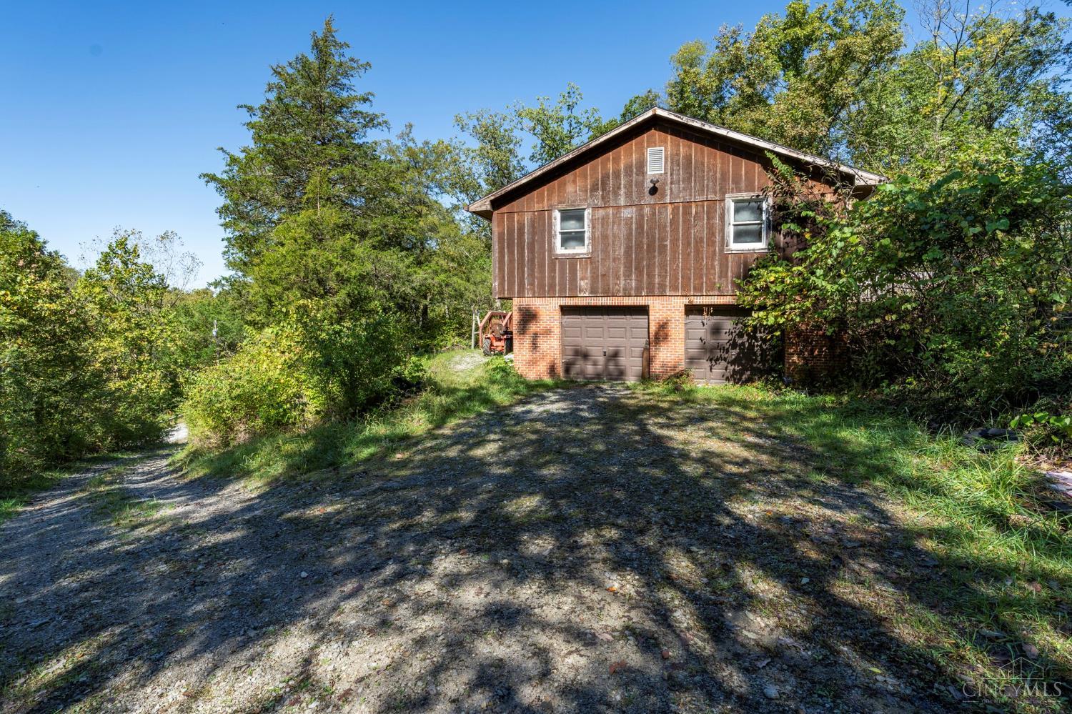 1043 Cowan Creek Road