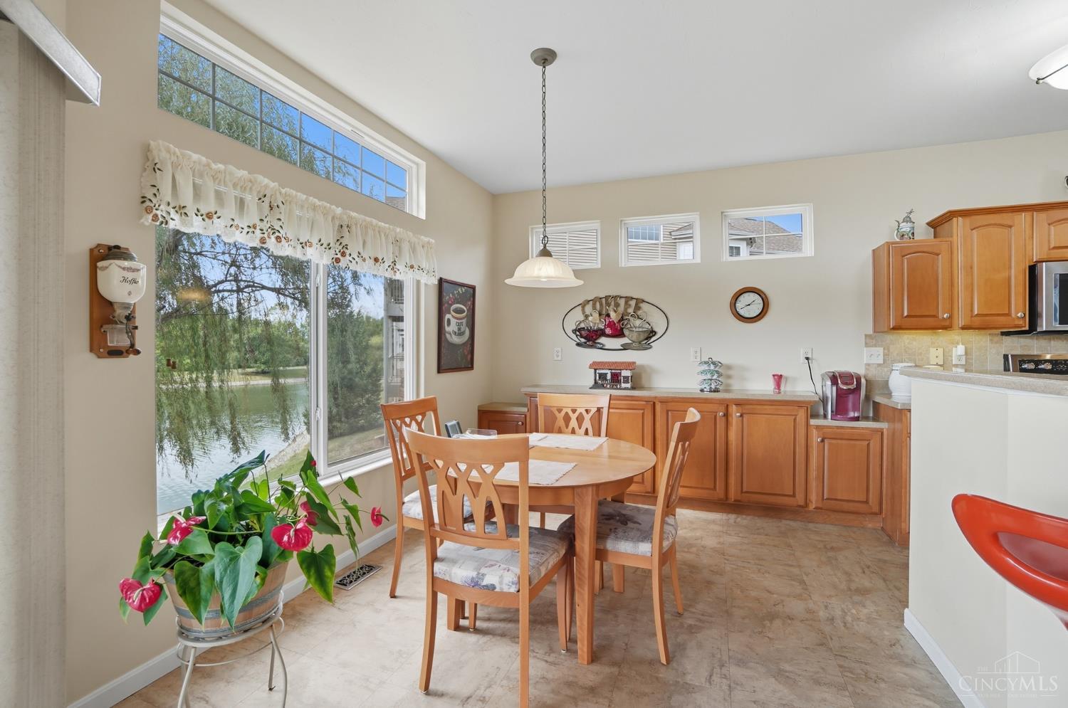 931 Heritage Green Drive