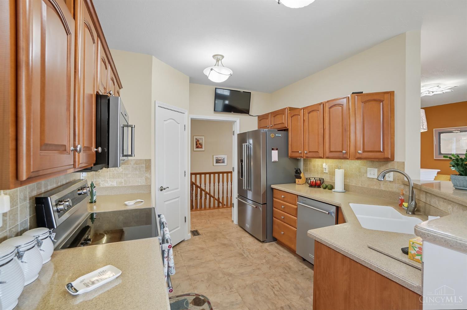 931 Heritage Green Drive