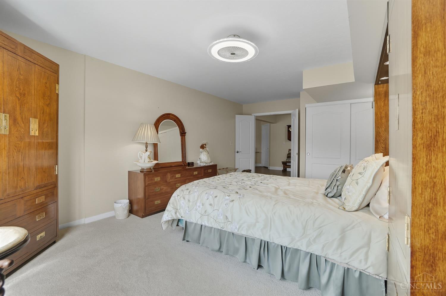 931 Heritage Green Drive