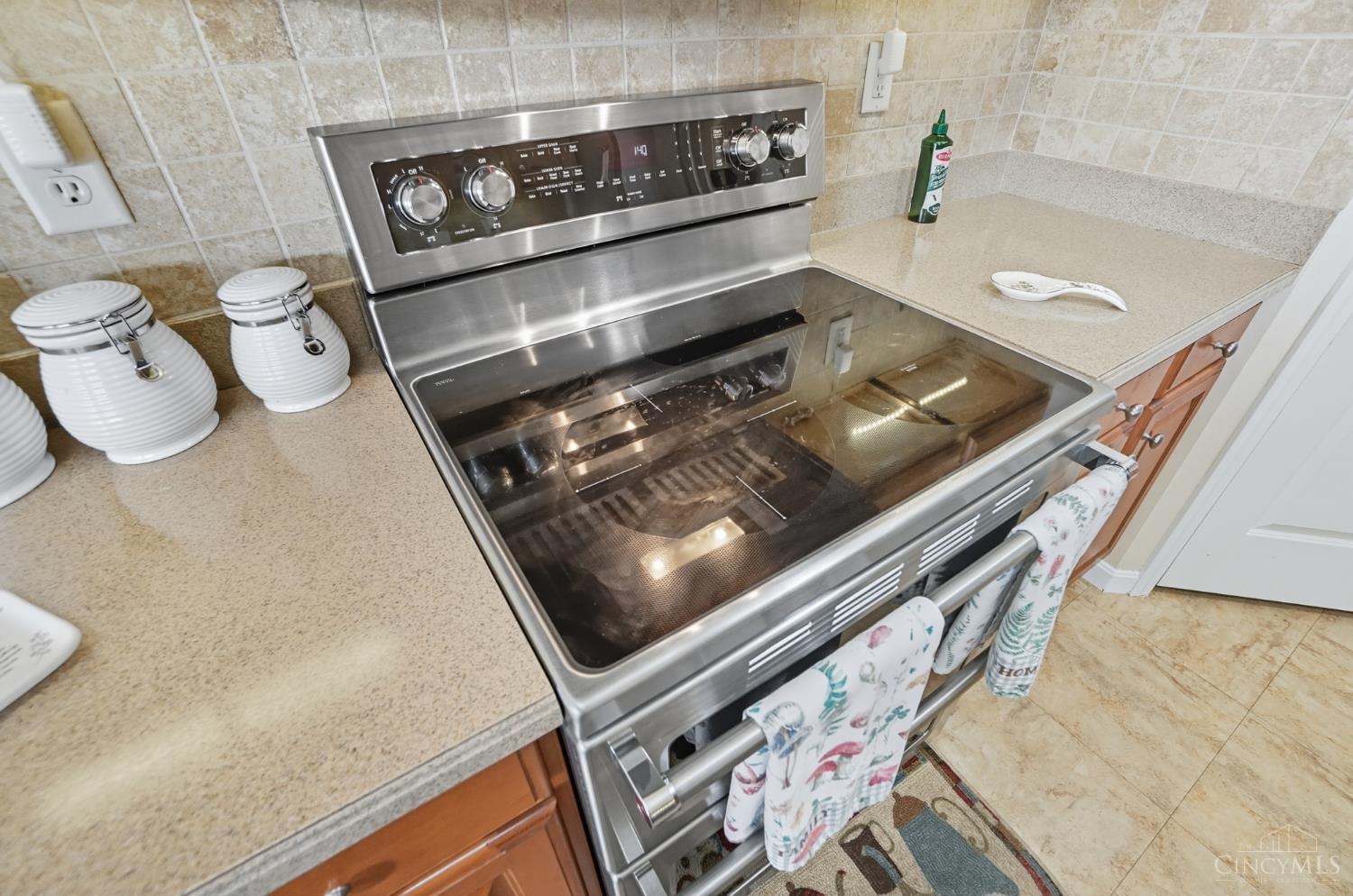 931 Heritage Green Drive