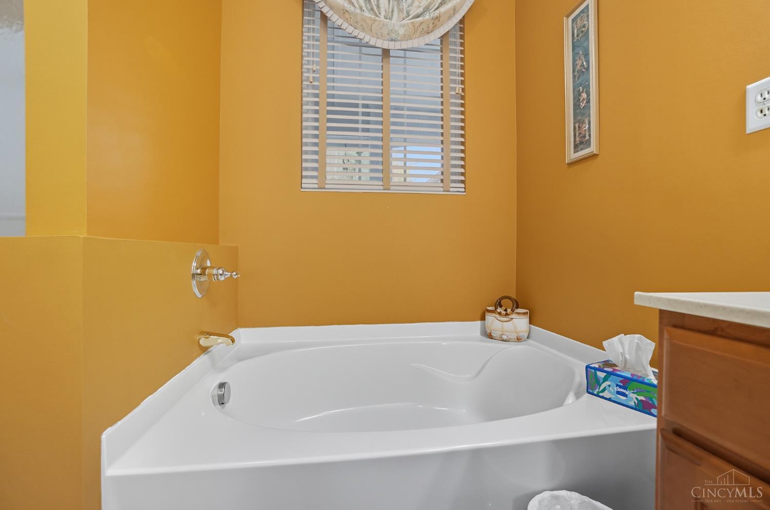 931 Heritage Green Drive