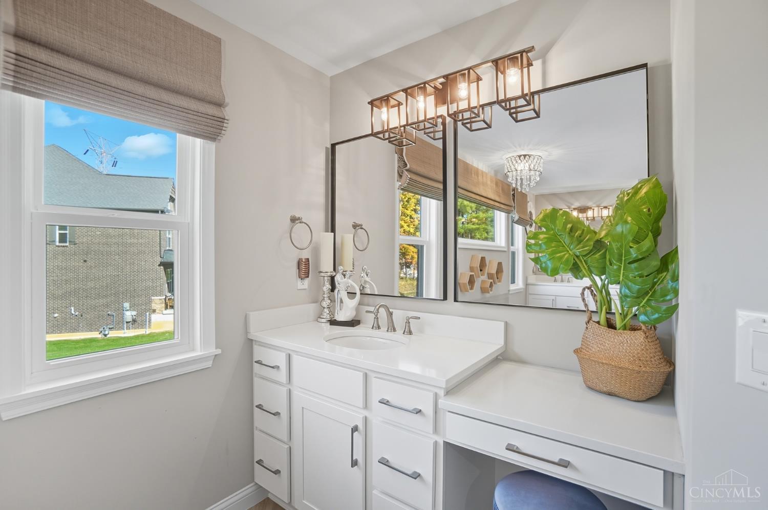 9907 Kensington Lane