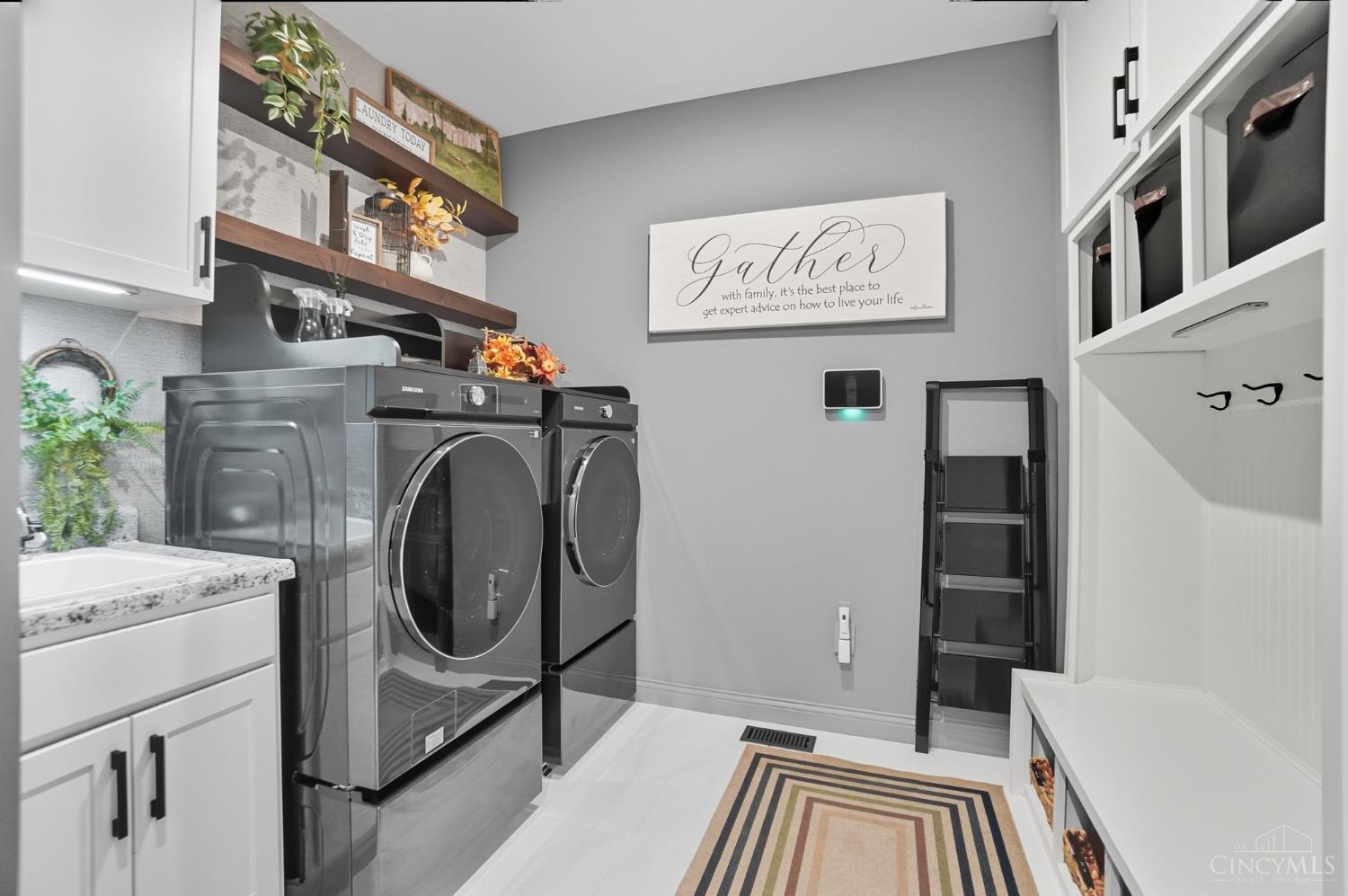 9907 Kensington Lane