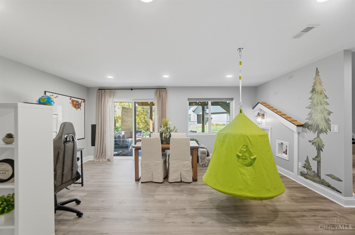 9907 Kensington Lane