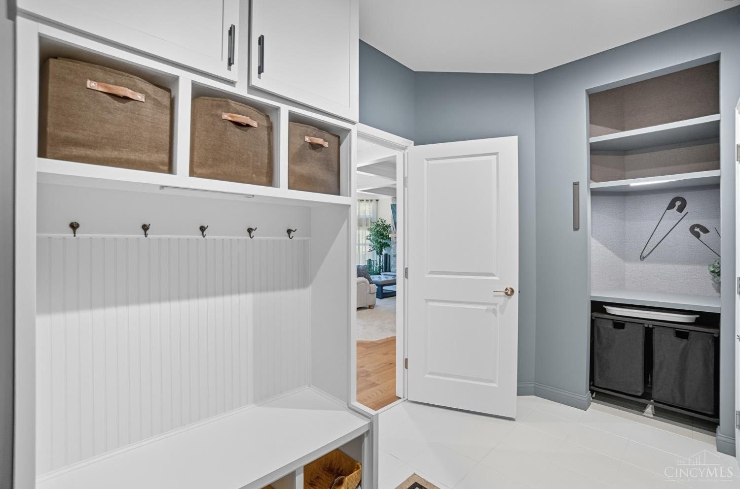 9907 Kensington Lane