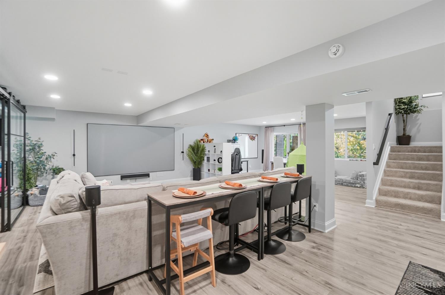 9907 Kensington Lane