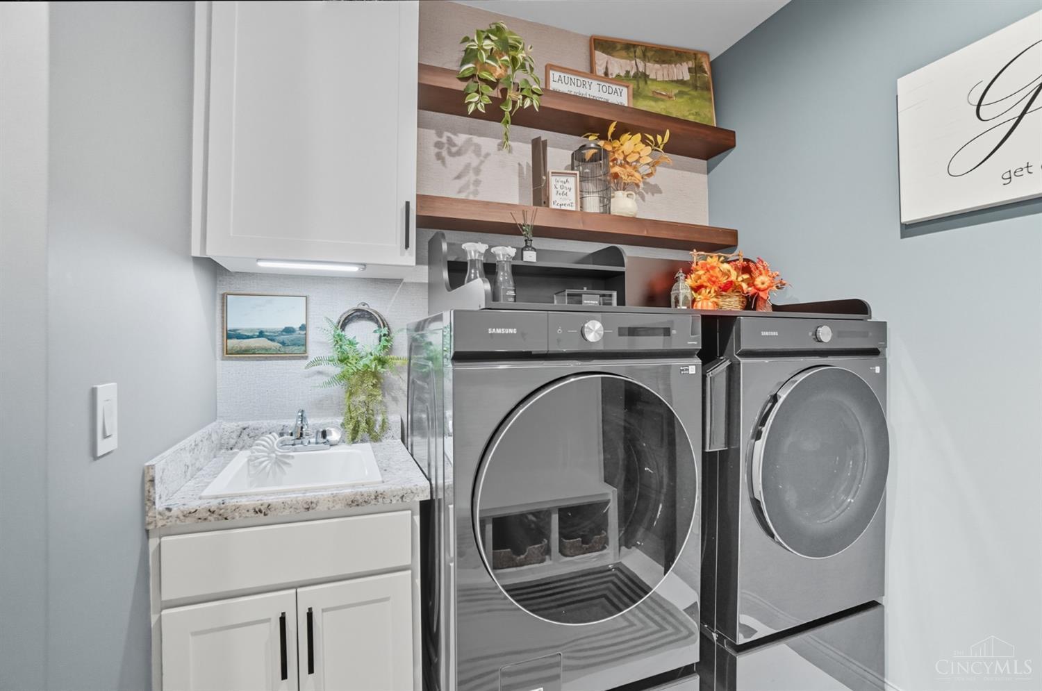 9907 Kensington Lane