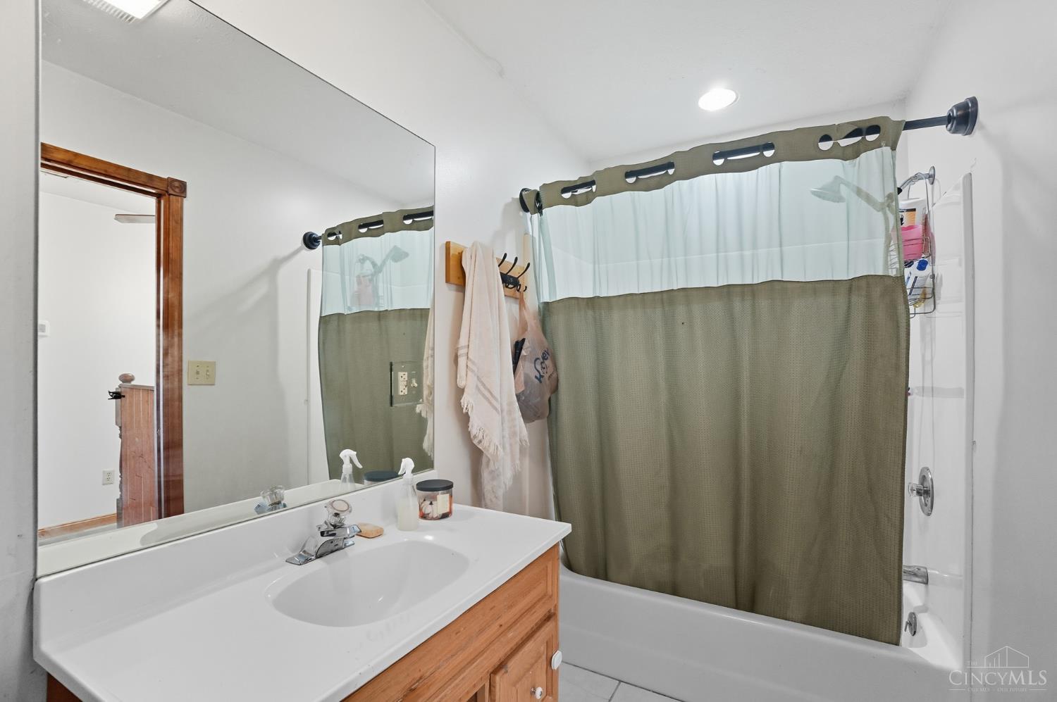 1167 Hiatt Road
