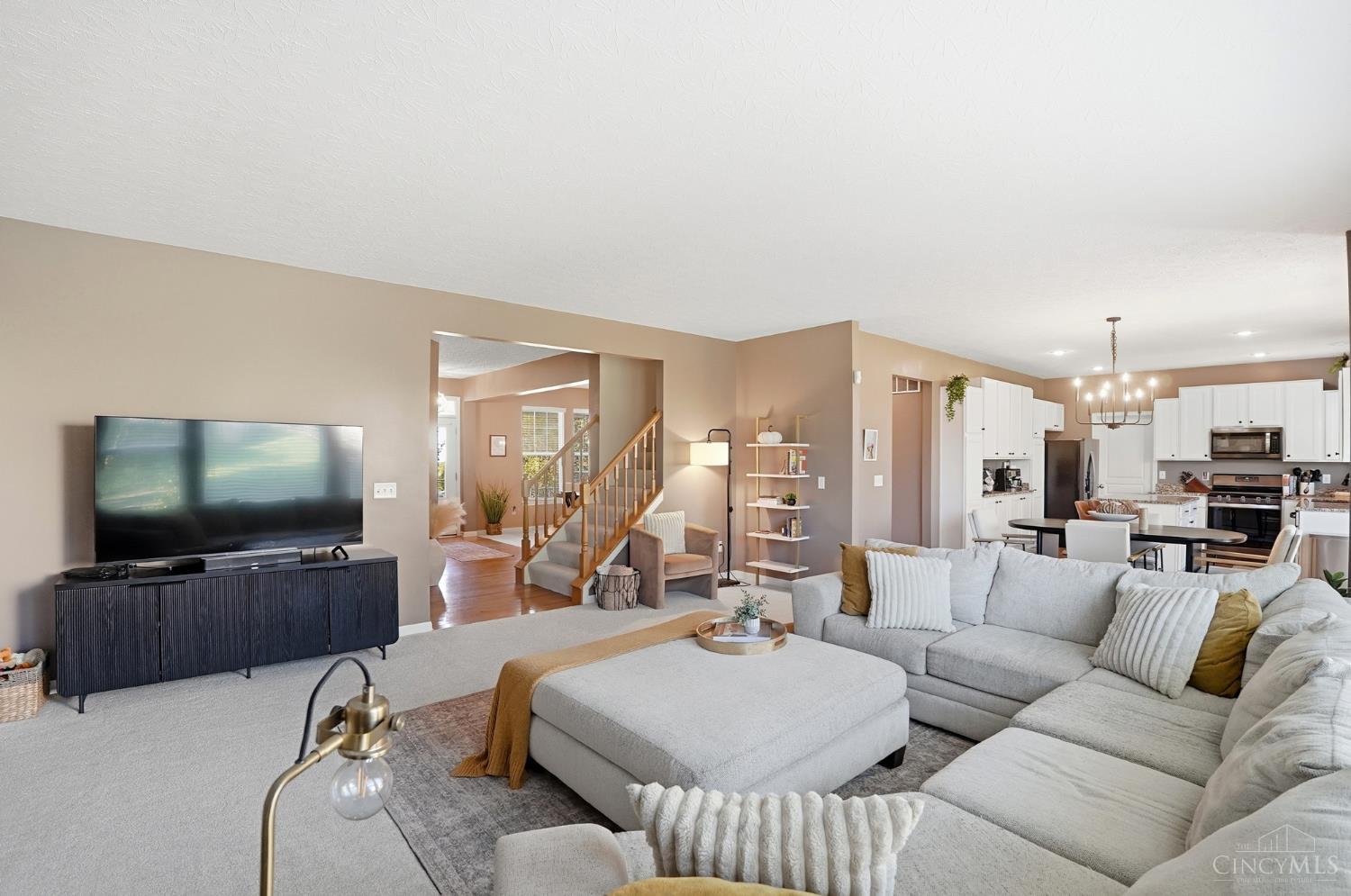 1492 Red Hawk Court