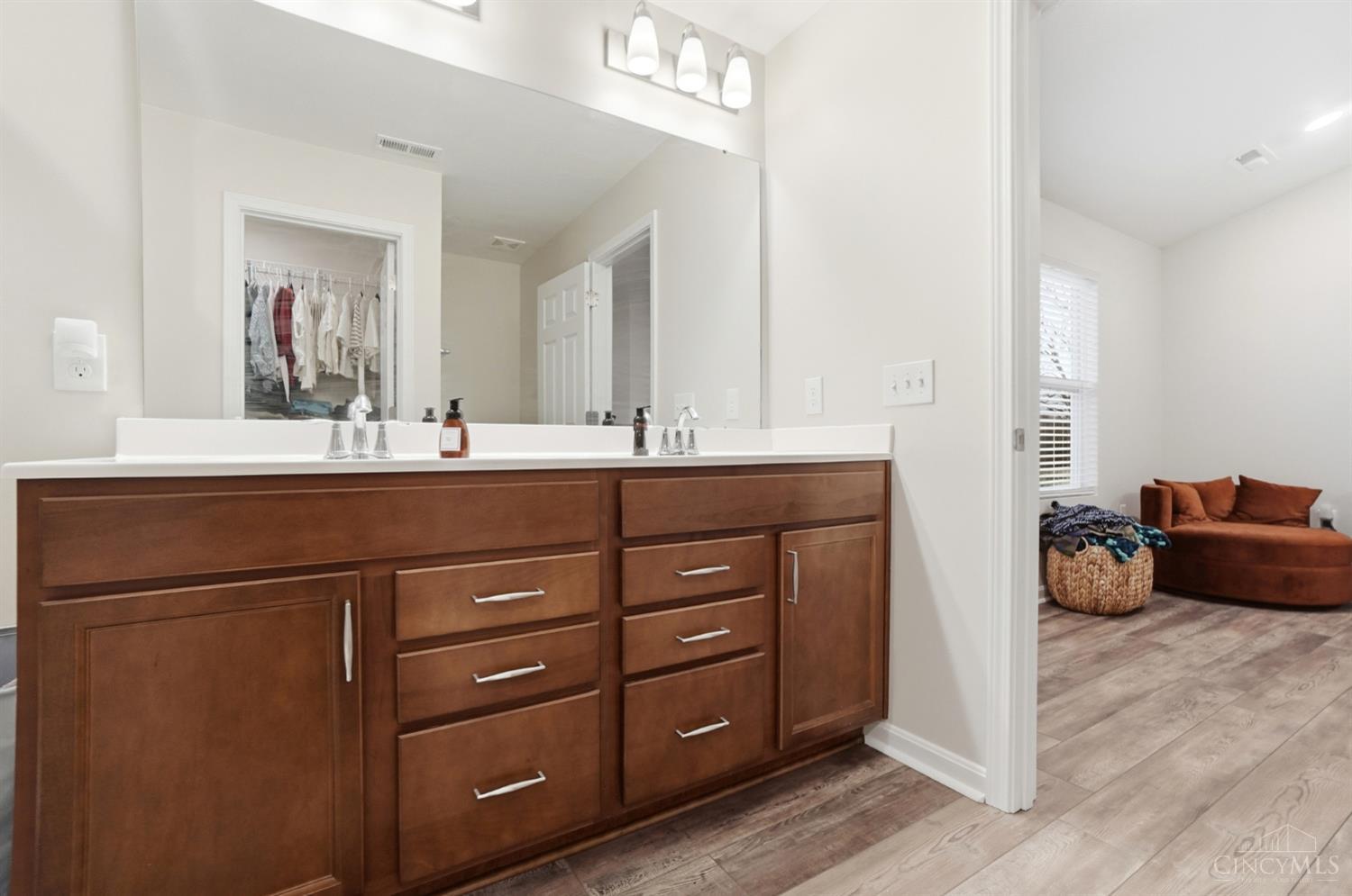 5592 Boulder Court