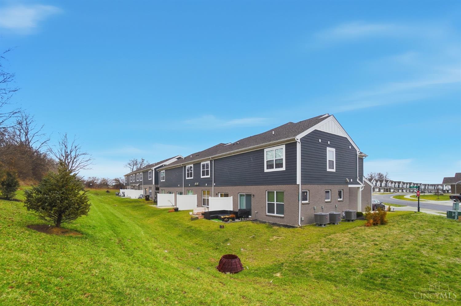 5592 Boulder Court