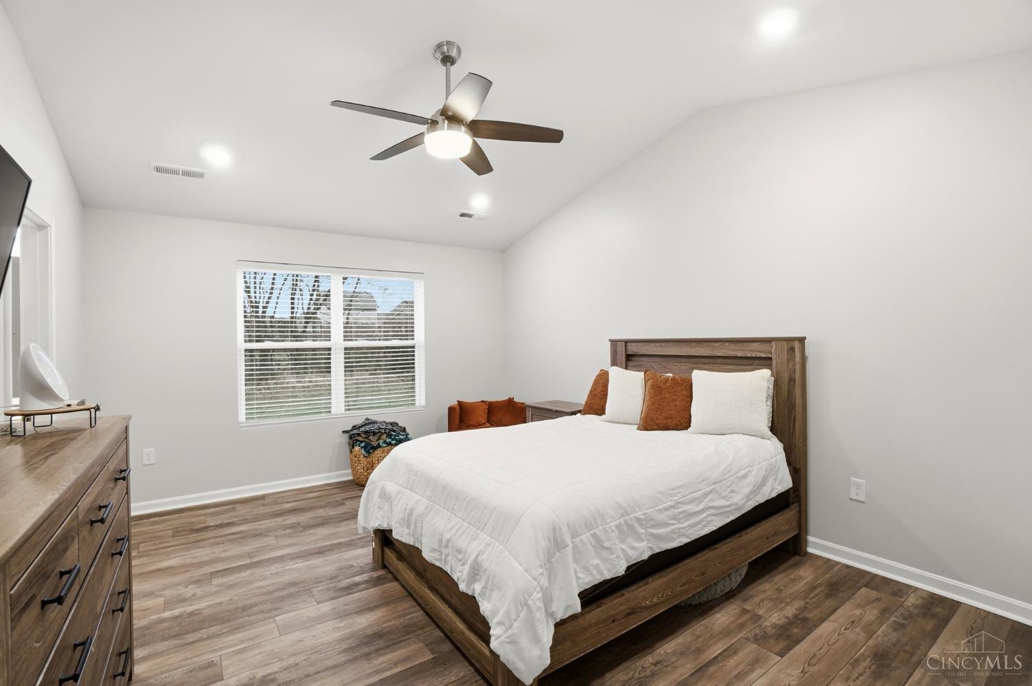 5592 Boulder Court