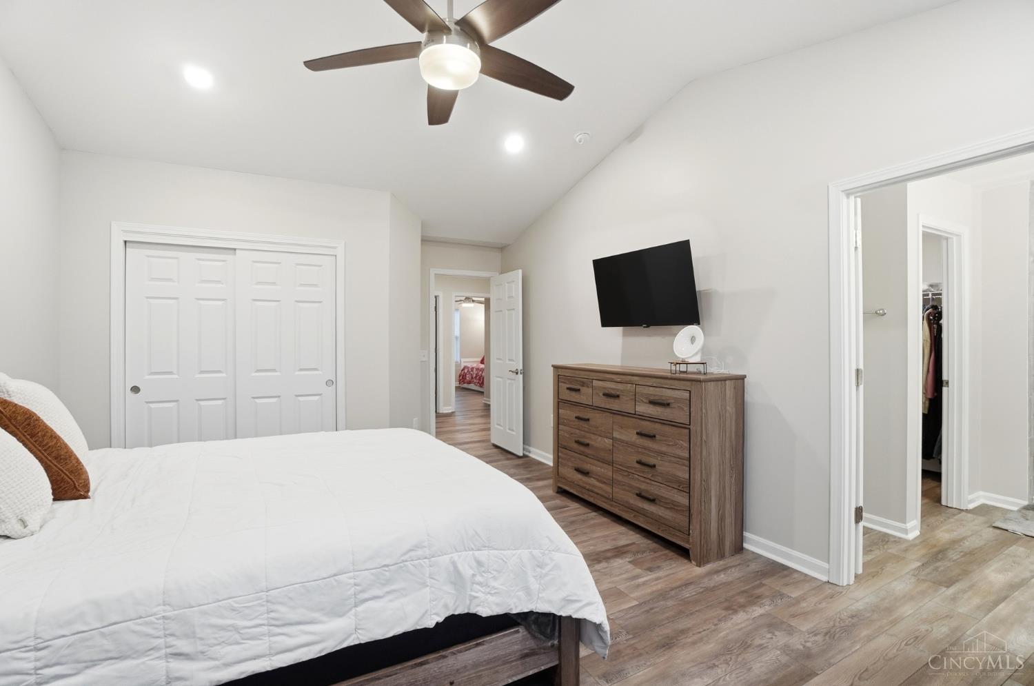5592 Boulder Court