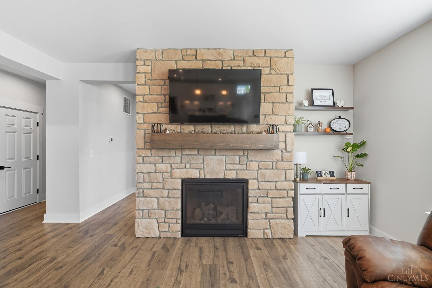 6935 Gaspar Trail