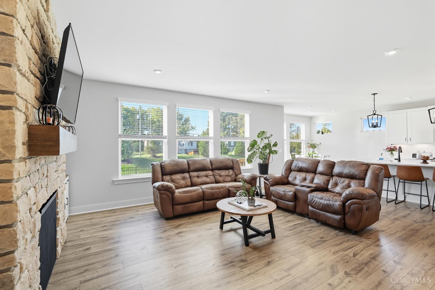 6935 Gaspar Trail