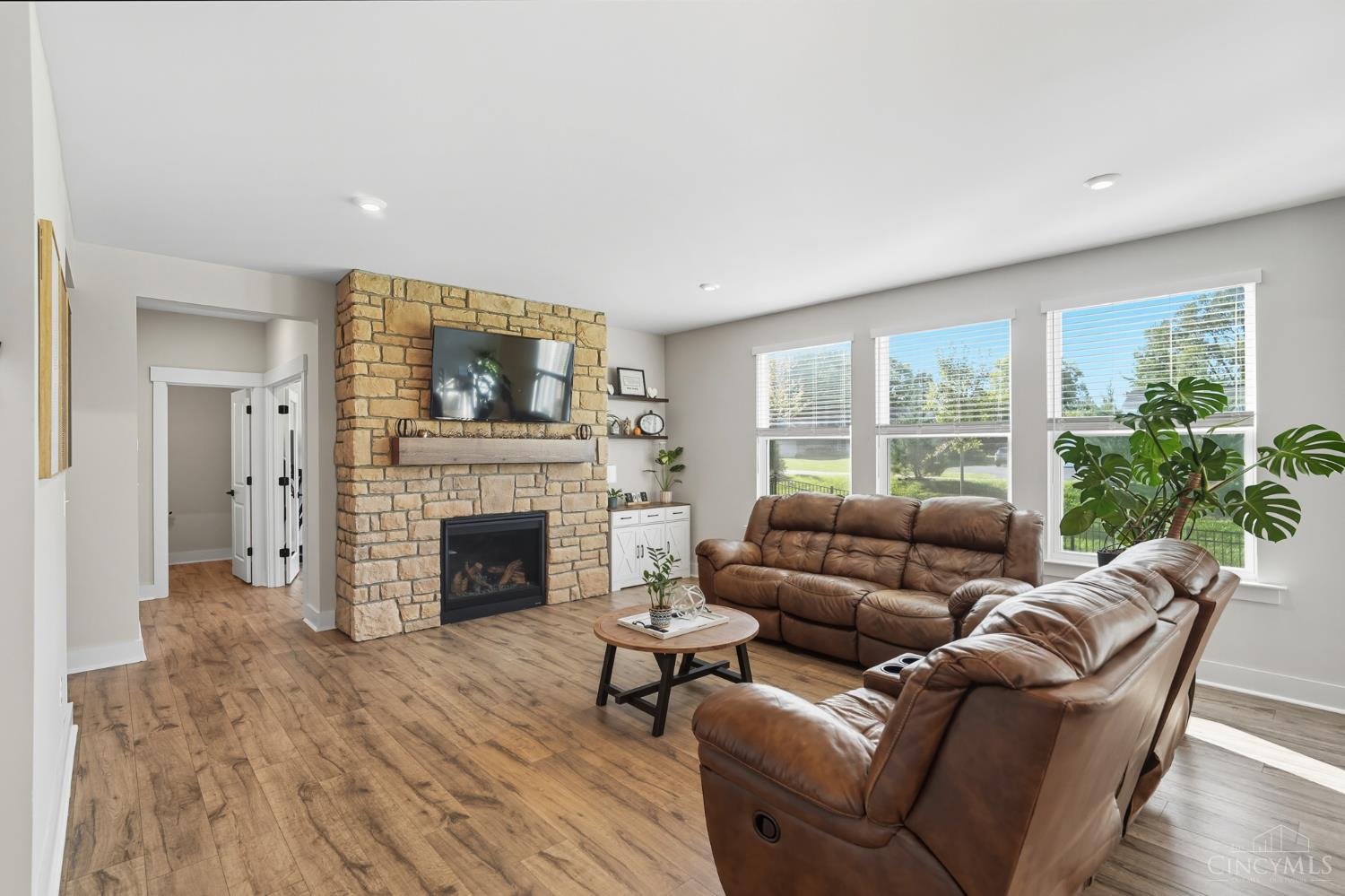6935 Gaspar Trail