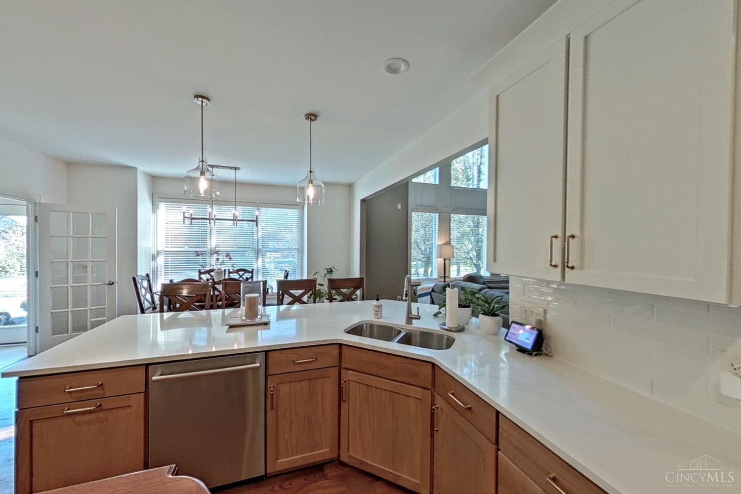 4046 Westridge Drive