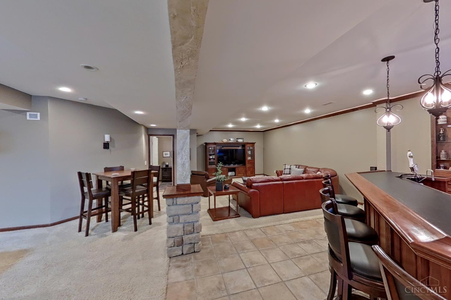 4046 Westridge Drive
